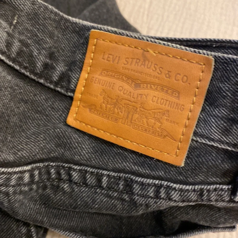 Levi’s Black Baggy Dad Women Jeans. Size W26 L30